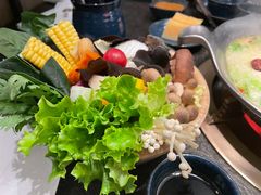 -湊湊火锅·茶憩(打浦桥日月光店)