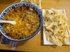 -八百里牛肉汤(盖饭·锅贴·万象城店)
