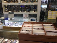 -广州宝岛眼镜武汉和光眼镜市场西区店