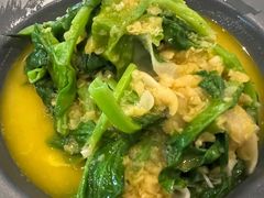豌豆黄浸豌豆尖-半山腰·云南菜(侨福芳草地店)