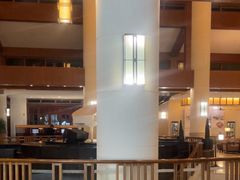 -亚龙湾喜来登·美景台大堂吧