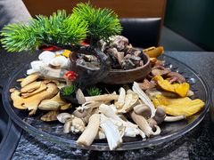 -一善菌·云南菌汤·云南菜(银泰城店)