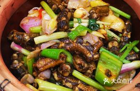 Stir-fried Eel in Clay Pot