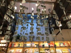 -猫的天空之城概念书店(杭州南宋御街店)