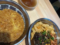 -柳州肥姨妈大骨螺蛳粉(东靖路店)