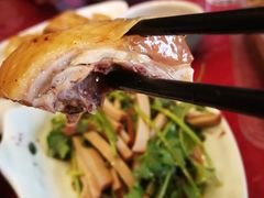 -侬佳蒸菜馆(听潮店)