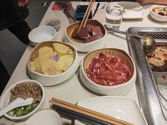 -海底捞火锅鲜切牛肉主题店(长寿路店)