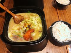 过桥米线-阿香米线(大唐西市大润发店)