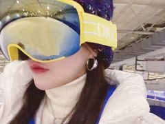 -乔波室内滑雪场