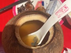 椰子乌骨鸡汤-春梅里卤鹅馆·47年老字号(中山路店)