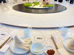 -周老三跷脚牛肉·全牛火锅(非遗传承店)