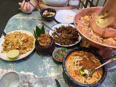 -浩海火燒雲傣家菜(芮欧百货店)