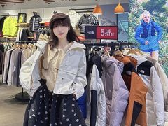 -王府井奥莱棋盘山小镇