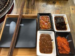 -炙忧烤肉屋(中国铁建广场店)