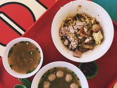 丸子汤-大华猪肉粿条面