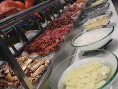 -新艺自助美食城(中山路店)