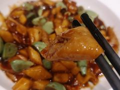 腊八蒜烧肥肠-大碗居·烤鸭·鱼头泡饼(天坛东门店)