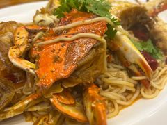 香辣蟹捞面-老东镇啤酒屋海鲜加工·蒸汽海鲜·海鲜烧烤(台东店)