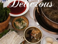 -菌子鲜汤野生菌锅