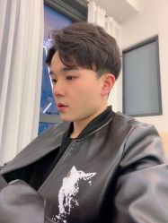 -V8潮牌·接发烫染连锁