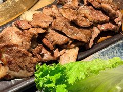 -铭牛烧肉·和牛海鲜自助(高新月牙湖店)