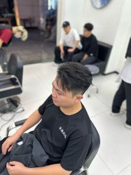 -乾健·烫染·接发SALON