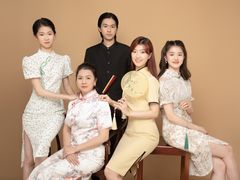 -iF摄影•全家福•证件照•形象照(南山店)