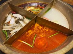 -沸炉重庆老火锅(军事博物馆店)