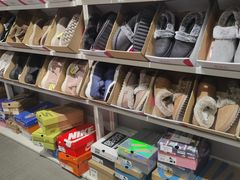 -唯品会(北京国瑞城店)