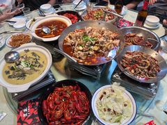 -昱龙大盆牛蛙馆(三兴街总店)