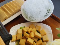 鱼豆腐-小洋府铜锅涮肉(南锣鼓巷店)