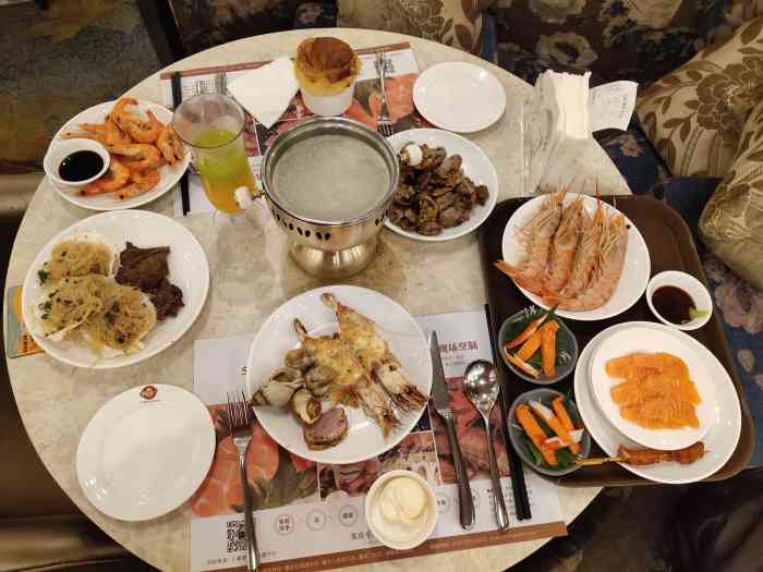 芭菲盛宴环球美食奥克斯广场店