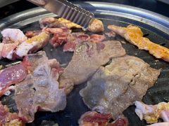 -哈哈碳都·牛肋条无限自助烤肉(台江万达店)