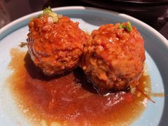 咸蛋黄狮子头-梅飞酒家(桑园路店)