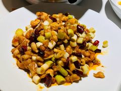 -嫩芽 ·地道重庆菜(十八梯露台夜景店)