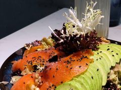 牛油果烟熏三文鱼沙拉-BE BRIGHT KITCHEN(正佳广场店)