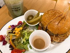 德国盘肠汉堡-HELLO 27 意面·沙拉·帕尼尼