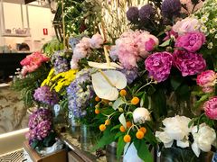 -FLOVIE FLORIST CAFE