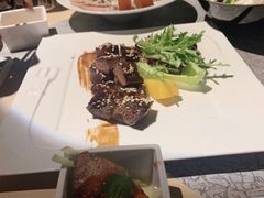 -穹六人间 people 6(岳阳路店)