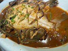 鲅鱼头炖小菜粉条-品味居·首店·大连鲜活海鲜大连菜(东港店)