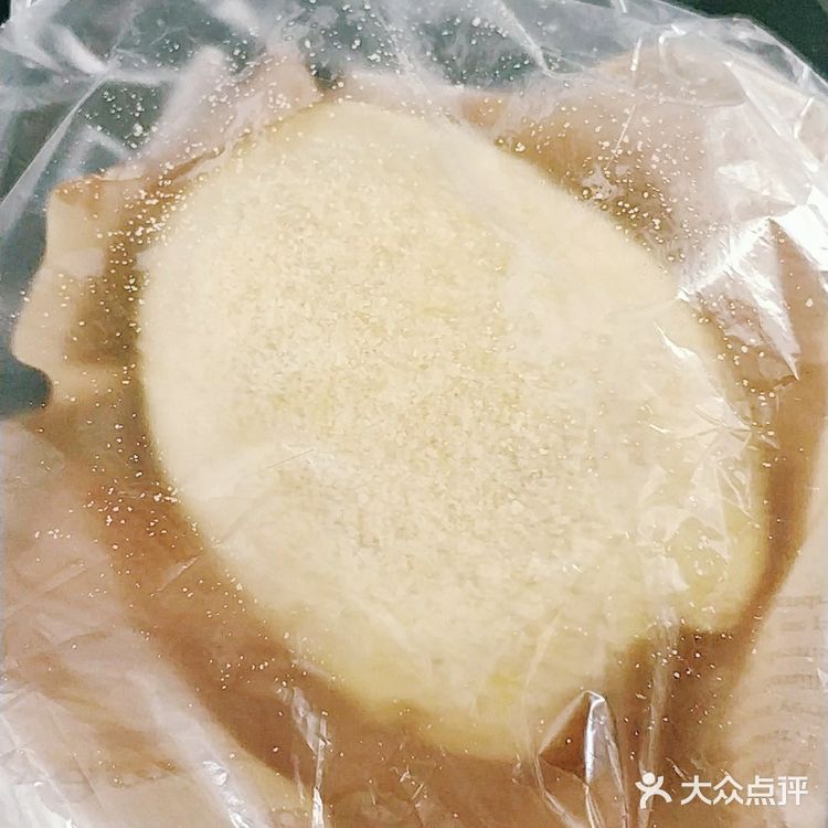 跟另外两个相比，它的牛奶成分要低很多