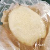 跟另外两个相比，它的牛奶成分要低很多