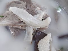 羊肉羊杂-野狗羊肉汤