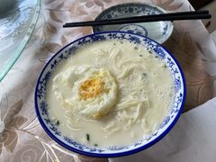 -雪琴面馆富安特色鱼汤面(城中花园店)