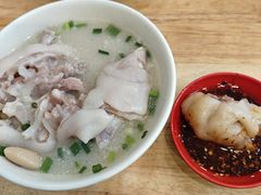 -雷祖芳老妈蹄花店