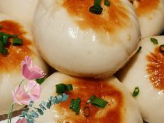 葱香煎包-首秀·四川料理(星耀101店)