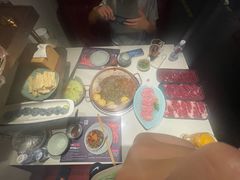 -牛村来人潮汕牛肉火锅(西单店)