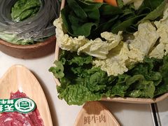 -左庭右院鲜牛肉火锅(浦江欢乐颂店)