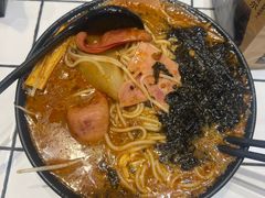 -肥汁米蘭香港米线(长宁来福士店)