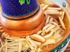 -毛辣果·贵州红酸汤牛肉火锅(西单店)